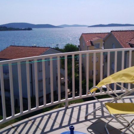 Apartments Little Castle Vodice Esterno foto