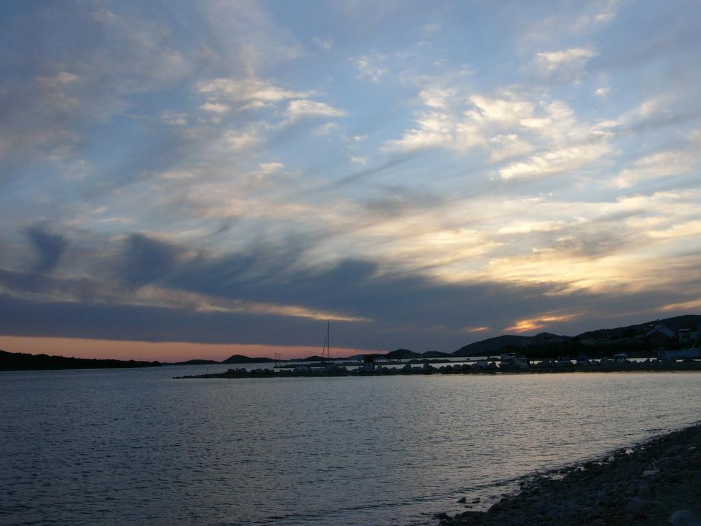 Apartments Little Castle Vodice Esterno foto