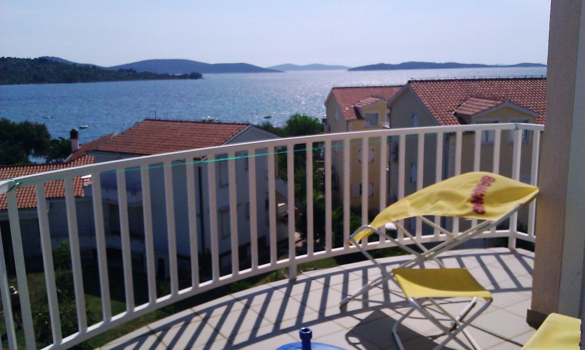 Apartments Little Castle Vodice Esterno foto